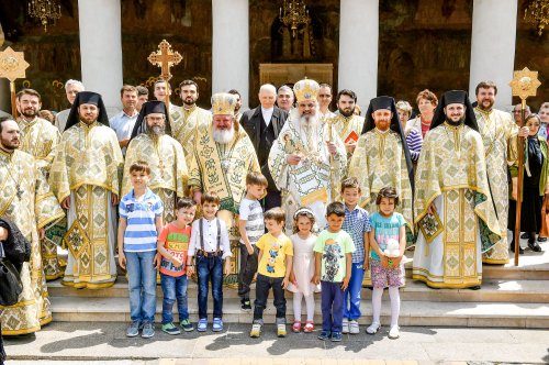 Duminica a 5-a după Paști, la Catedrala Patriarhală Poza 59317