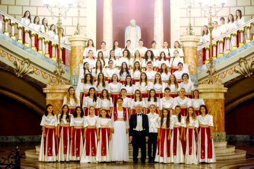Concert al Corului Symbol la Ateneul Român Poza 59240
