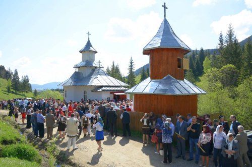 Porţi spre ceruri în Mitropolia Moldovei şi Bucovinei Poza 59210