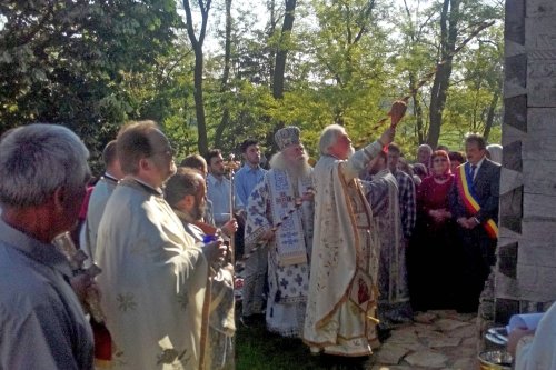 Porţi spre ceruri în Mitropolia Moldovei şi Bucovinei Poza 59211