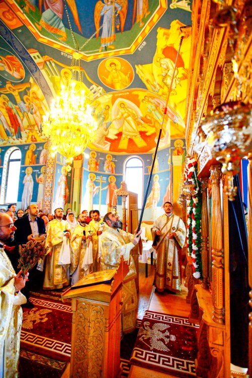 Sfințire de biserică în localitatea vrânceană Armeni Poza 59270