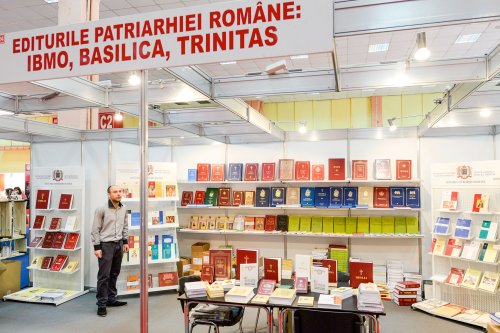 Editurile Patriarhiei Române la Bookfest 2016 Poza 58994