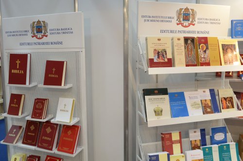 Editurile Patriarhiei Române la Bookfest 2016 Poza 58997