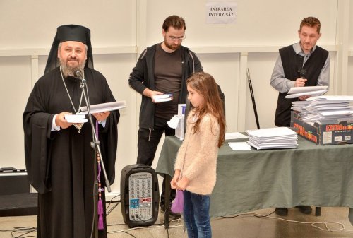 Întâlnirea tinerilor ortodocși din Episcopia Devei şi Hunedoarei Poza 58875