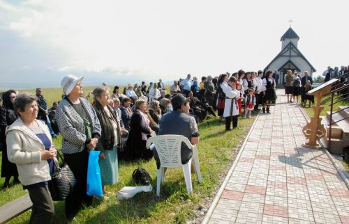 Liturghie arhierească la Schitul Augustin, județul Brașov Poza 58483