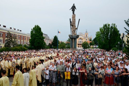 Sărbătoarea Pogorârii Duhului Sfânt, în Transilvania Poza 58047