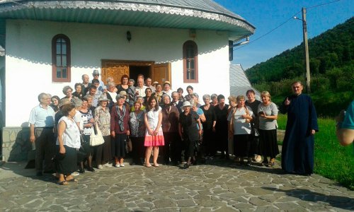 Credincioși din Făgăraș în pelerinaj la Mănăstirea Prislop Poza 57853