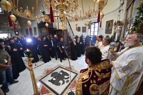 Sfânta Liturghie, săvârșită în limba română la Mănăstirea Gonia Poza 57879
