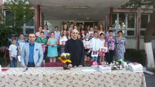 Sfârşit de an şcolar la Liceul Ortodox din Oradea Poza 57687