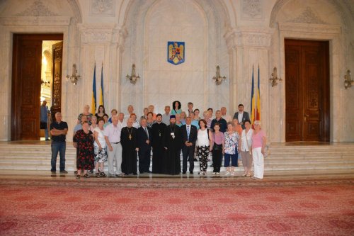 Pelerini români din Ungaria la biserici și mănăstiri bucureștene Poza 57537