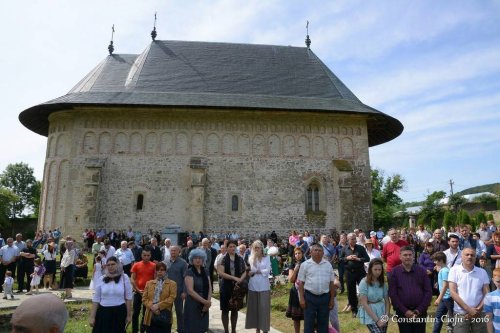 Sfântul Voievod Ştefan, sărbătorit la Mănăstirea Dobrovăţ Poza 57201