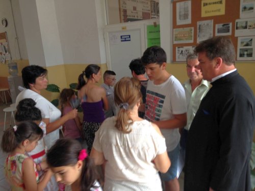 Locuitorii din Filipeştii de Târg au beneficiat de consultaţii gratuite Poza 57186