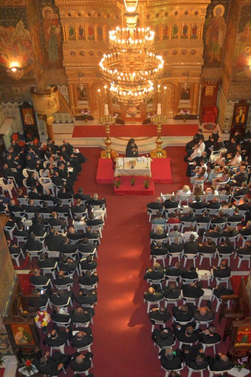 Conferinţă preoțească la Dunărea de Jos Poza 57103