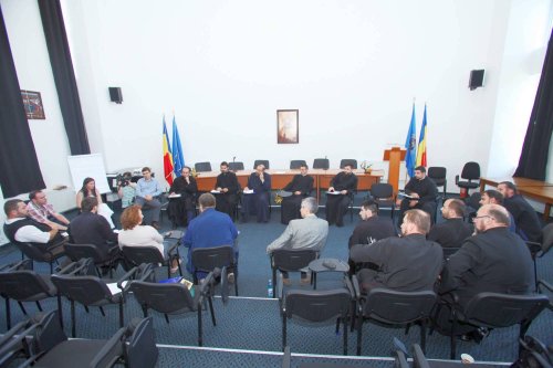 Seminar despre pastoraţia în situaţii de criză, la Sâmbăta de Sus Poza 57053