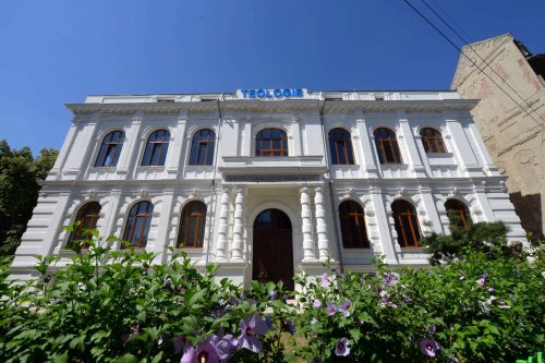 Au început înscrierile la Facultatea de Teologie Poza 56638