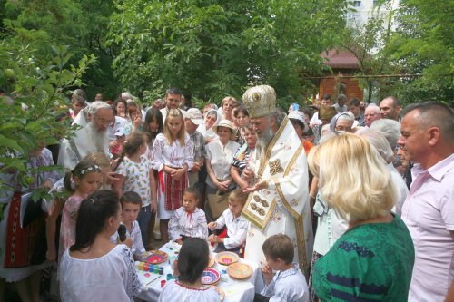 Slujiri arhiereşti în Mitropolia Munteniei şi Dobrogei Poza 56190