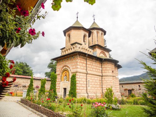 Mănăstirea Cornet, 350 de ani de jertfă Poza 55102