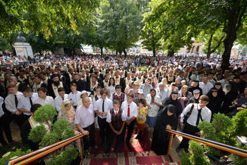 Sfântul Ierarh Nifon sărbătorit la Târgovişte Poza 55039