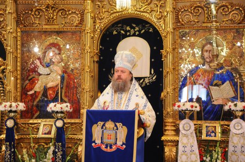 „Maica Luminii” prăznuită la Catedrala Patriarhală Poza 54889
