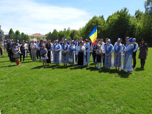 Pentru imigranții români, Biserica înseamnă reîntoarcerea acasă Poza 54554