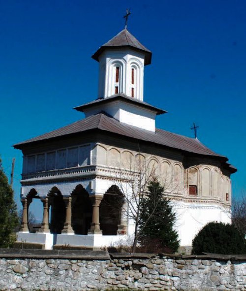 Mănăstirea Cămărăşeasca îşi sărbătoreşte hramul Poza 54263