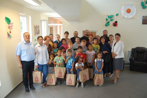 Daruri pentru copiii de la Centrul de primire în regim de urgență Timișoara Poza 53325