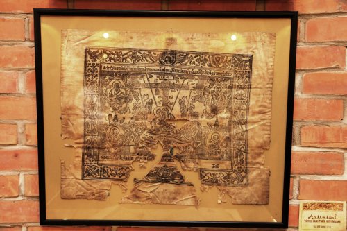 Antimis semnat de Sfântul Antim Ivireanul, expus la Baia Mare Poza 53124