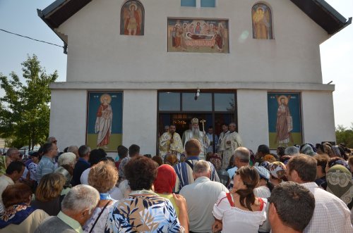 Bucurii duhovniceşti în parohia mehedinţeană Nicolae Bălcescu Poza 53130