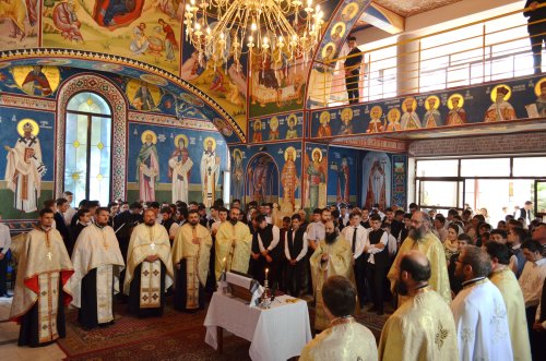 Debutul anului şcolar la seminariile teologice din Arhiepiscopia Iaşilor Poza 53100