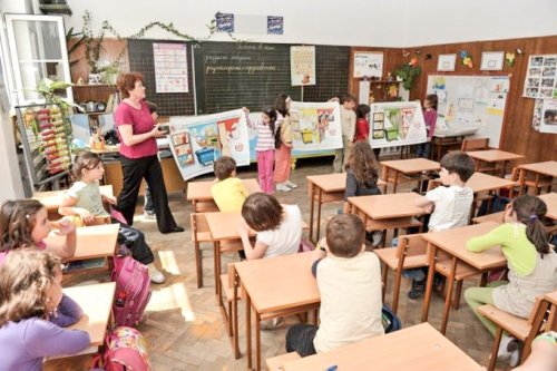 Ora de religie în școlile publice din Bulgaria Poza 53083