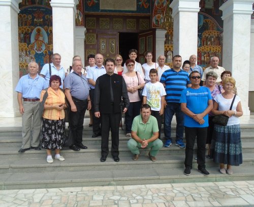 Credincioși clujeni în pelerinaj pe meleaguri moldovene Poza 52781