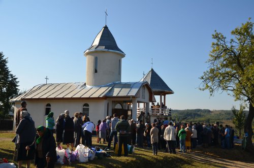 Biserică nouă pentru credincioşii din satul mehedinţean Lumnic Poza 52196