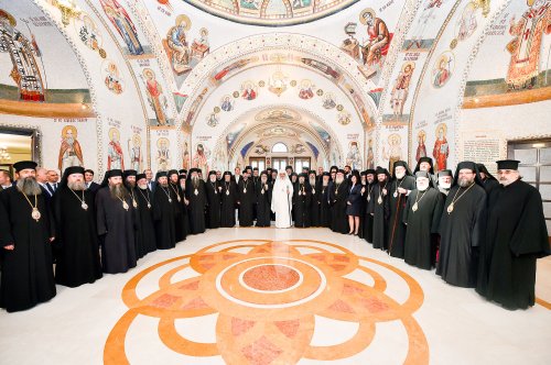 Patriarhul României a sărbătorit 9 ani de la întronizare Poza 51927