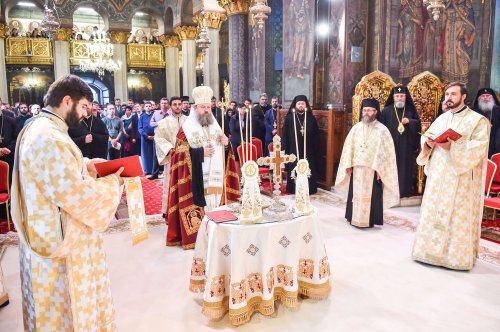 Patriarhul României a sărbătorit 9 ani de la întronizare Poza 51929
