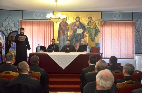 Conferinţe preoţeşti de toamnă în eparhiile din Transilvania Poza 51330