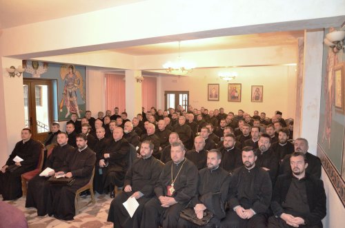 Conferinţe preoţeşti de toamnă în eparhiile din Transilvania Poza 51331