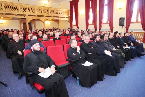 Conferinţe preoţeşti de toamnă în eparhiile din Transilvania Poza 51333