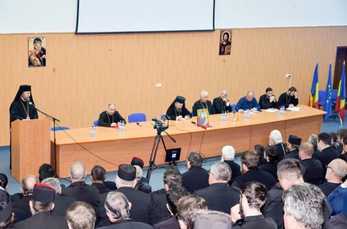 Conferinţele de toamnă continuă în eparhiile transilvane Poza 51246