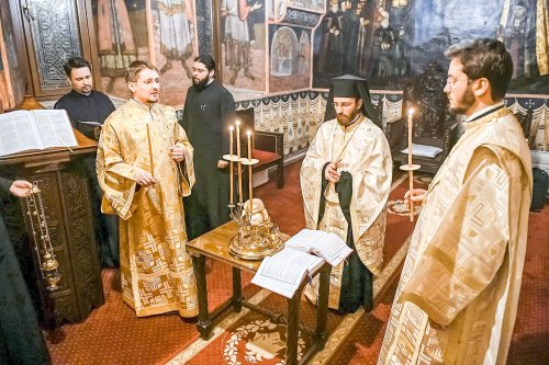 Sfânta Parascheva, sărbătorită la Reşedinţa Patriarhală Poza 51067