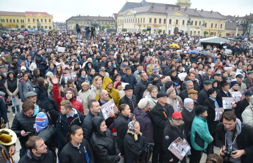 Adunare publică pentru susținerea familiei tradiționale, la Oradea Poza 50576