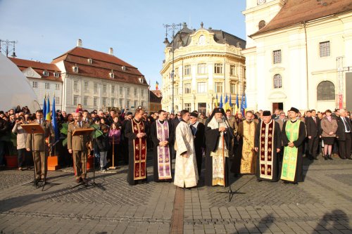 Binecuvântare pentru noii studenți militari din Sibiu Poza 50424