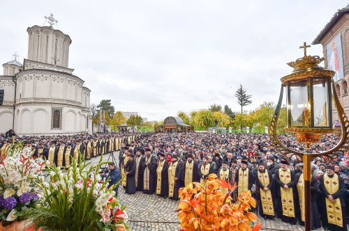 Sărbătorirea solemnă a Ocrotitorului Bucureștilor Poza 50270
