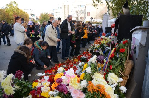 Monumente funerare ridicate în memoria victimelor Poza 50125
