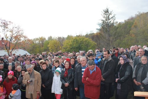 Sărbătoare pentru credincioșii din Grui Sohodol Poza 50047