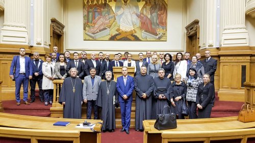 Vizită de studiu la Palatul Patriarhiei Poza 49914