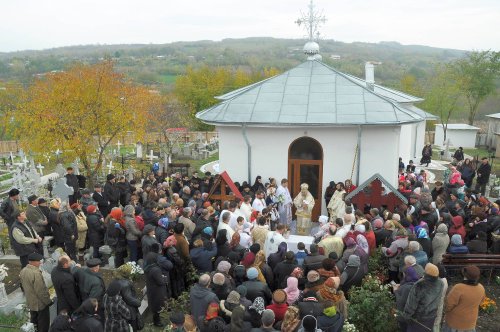 Resfinţirea Bisericii Bălăbăneşti Deal, judeţul Galaţi Poza 49612