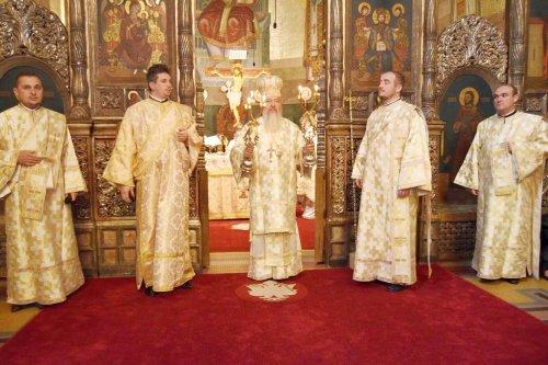 Târnosiri şi binecuvântări în Duminica a 24-a după Rusalii Poza 49559