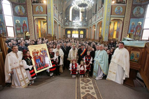 Hramul Sfinţilor Arhangheli Mihail şi Gavriil în Transilvania Poza 49419