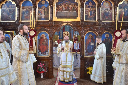 Hramul Sfinţilor Arhangheli Mihail şi Gavriil în Transilvania Poza 49420