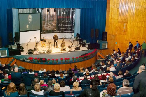 Festivalul Concurs de Muzică Folk „Ziua de Mâine” la Alba Iulia Poza 49295